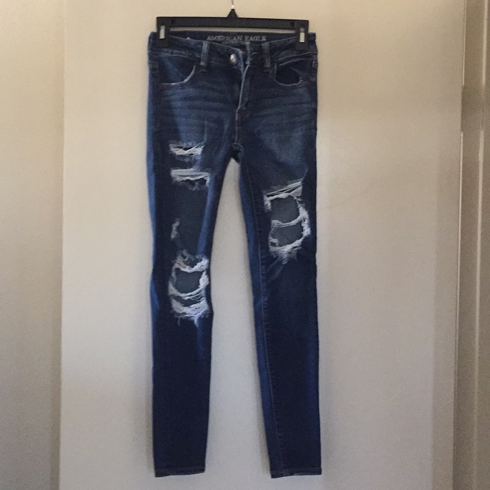 American Eagle distressed jeans